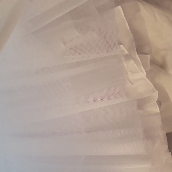 Size 12 Faviana Wedding Dress - Make Offer - Picture 15 of 15